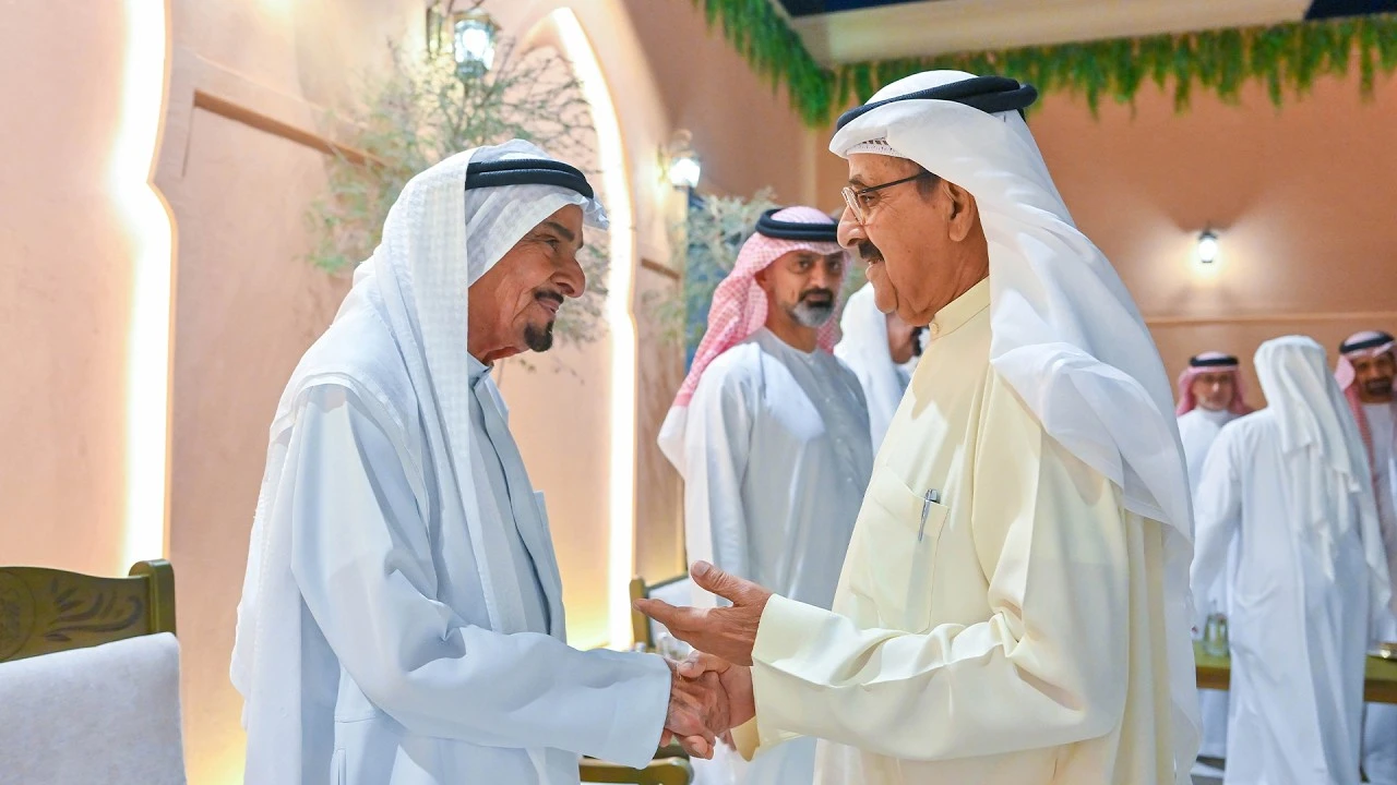 حاكم عجمان يستقبل الوزراء وأعيان البلاد لتقديم التهاني بمناسبة شهر رمضان وتبريكاته